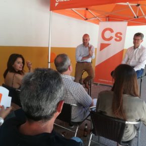 Castaño (Cs) apuesta por incluir técnicas de ADN en los análisis en vivo de las explotaciones ganaderas y personalizar los saneamientos
